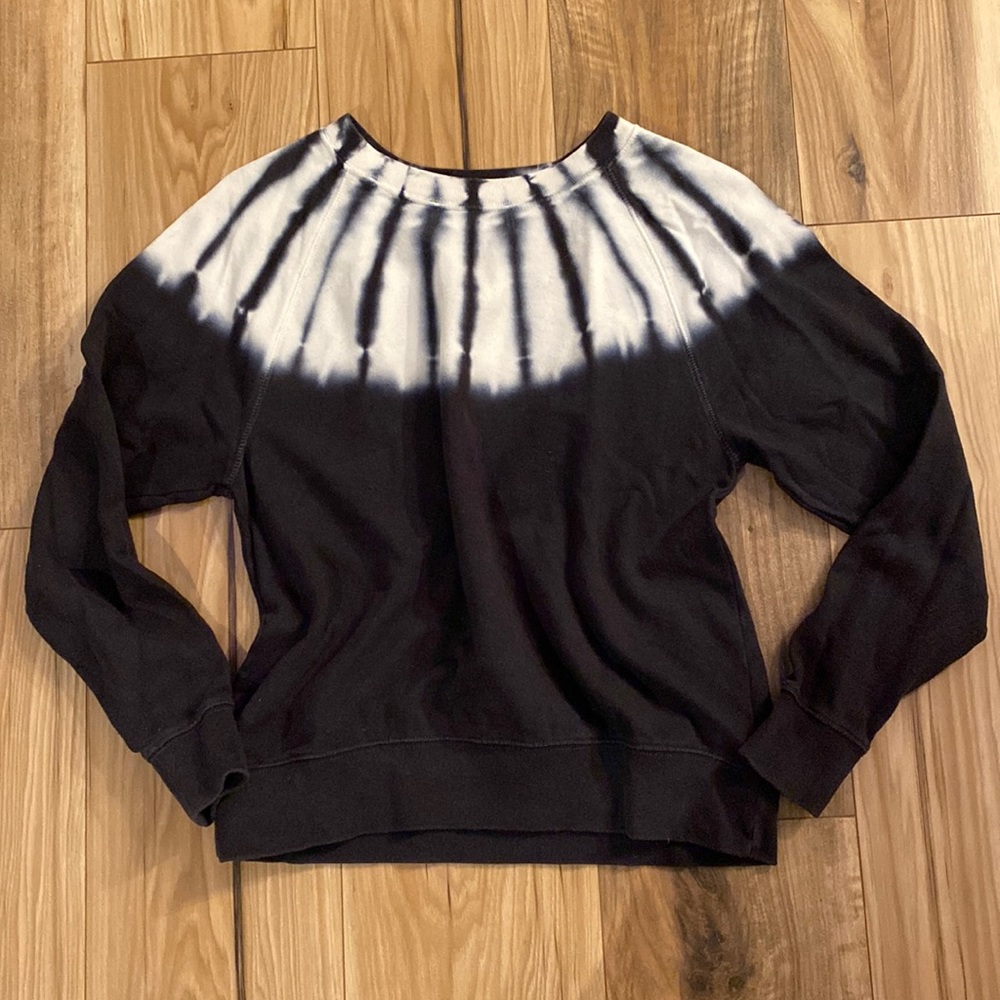 💥5 for $18💥 Old Navy tie dye sweatshirt Size XS